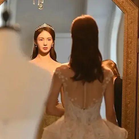 国产亚洲熟女偷拍视频,揭秘国产亚洲熟女偷拍视频的黑暗面